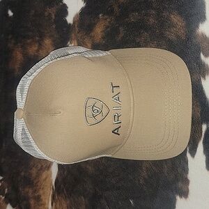 NWOT Ariat Hat